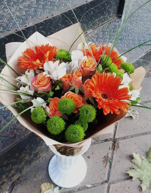 Букет цветов из: Герберы, Хризантемы, Альстромерии и Розы в Летней Ставке