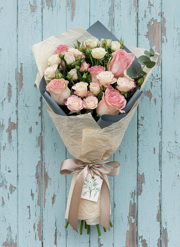 Букет цветов из: Розы в Летней Ставке