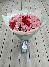 Букет цветов из:  Альстромерии в Летней Ставке