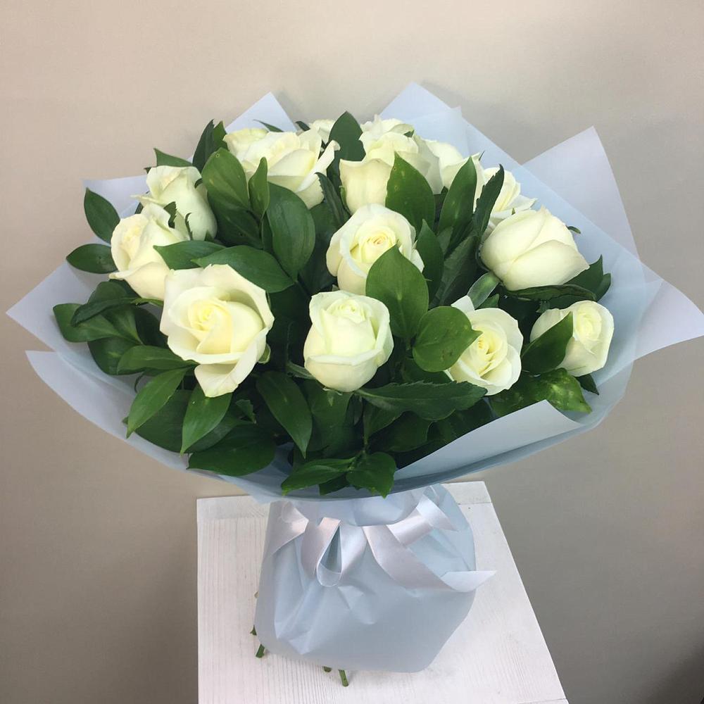 Букет 15 Белых роз Проуд в Летней Ставке
