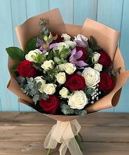 Букет цветов из:  Розы и Альстромерии #REPLACE_PRED# Летней Ставке