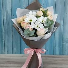 Букет цветов из:  Хризантемы и Розы в Летней Ставке