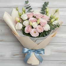 Букет цветов из:  Лизиантусы в Летней Ставке