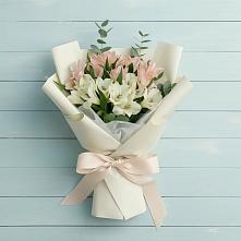 Букет цветов из:  Альстромерии в Летней Ставке
