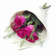 Букет цветов из:  Розы в Летней Ставке