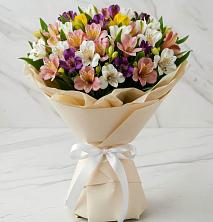 Букет цветов из:  Альстромерии в Летней Ставке