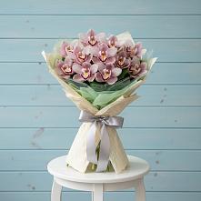 Букет цветов из:  Орхидеи и Розы в Летней Ставке