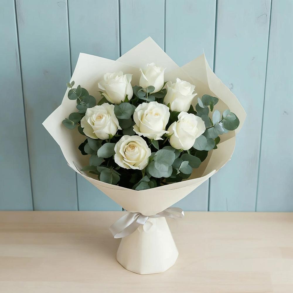 Букет Белые розы в Эвкалипте в Летней Ставке