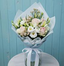 Букет цветов из:  Розы и Лизиантусы в Летней Ставке