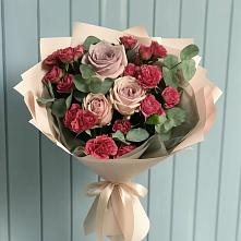 Букет цветов из:  Гвоздики и Розы в Летней Ставке