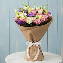 Букет цветов из:  Лизиантусы в Летней Ставке